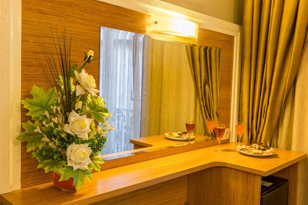 Grand Rosa Hotel Istanbul Eksteriør billede